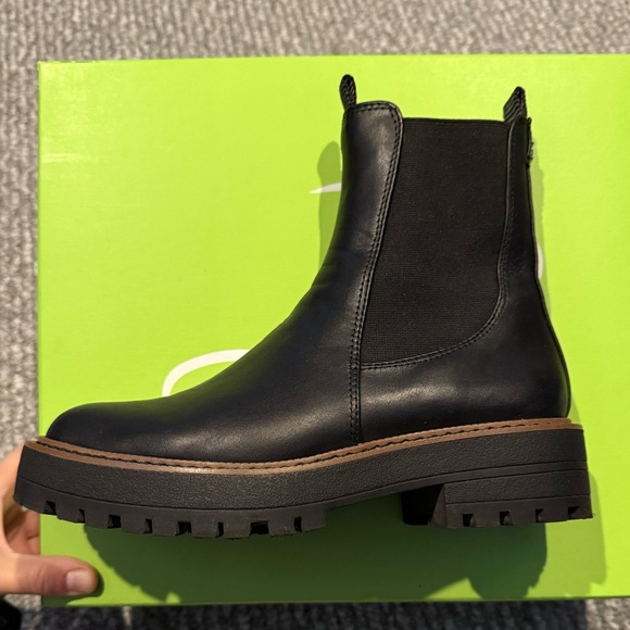Sam Edelman Laguna Chelsea Boots - Picture 8 of 16